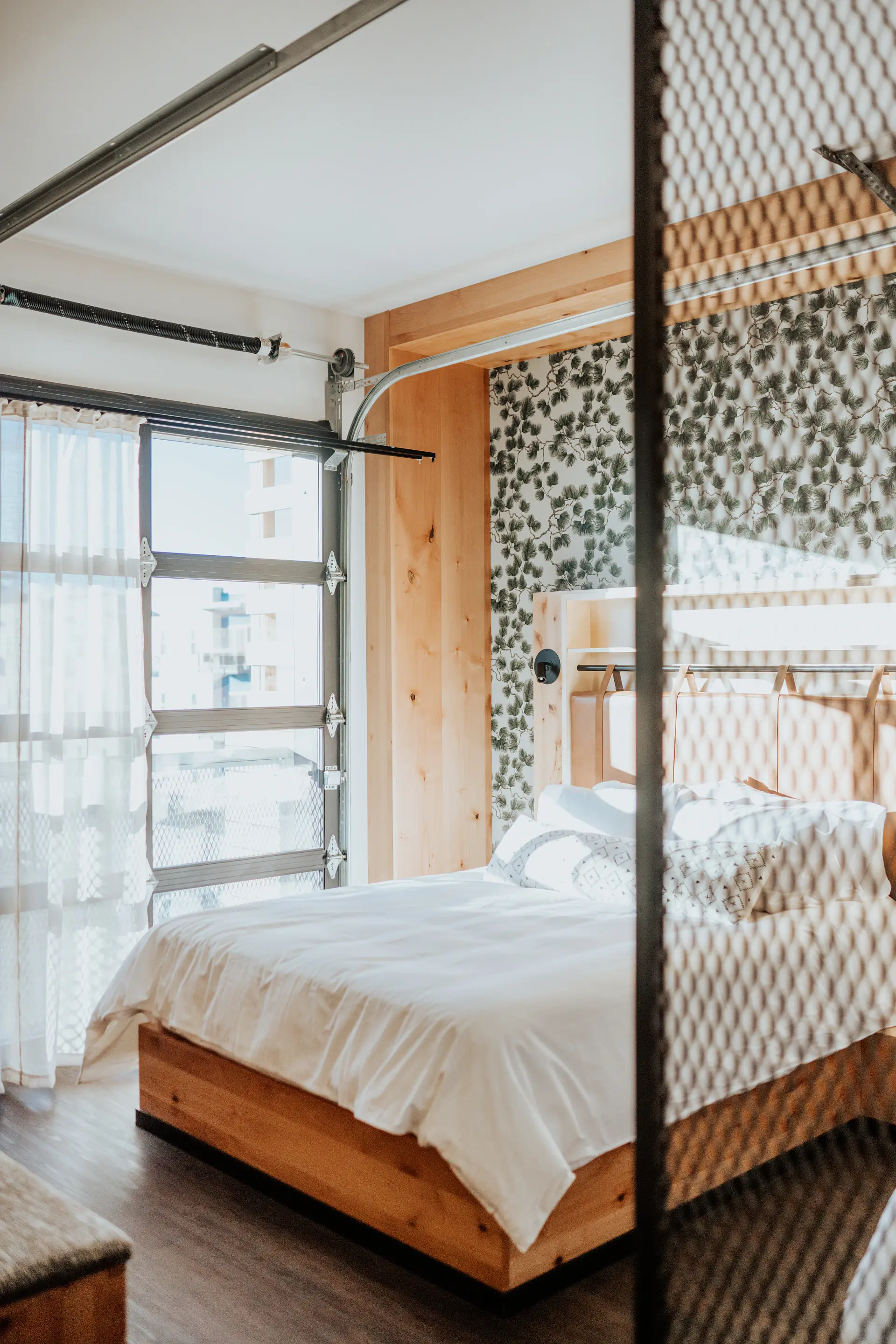 Mountain Double Queen Suite - View 6